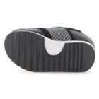 حذاء رياضي باللون أسود بشعار للأولاد, 1, hi-res