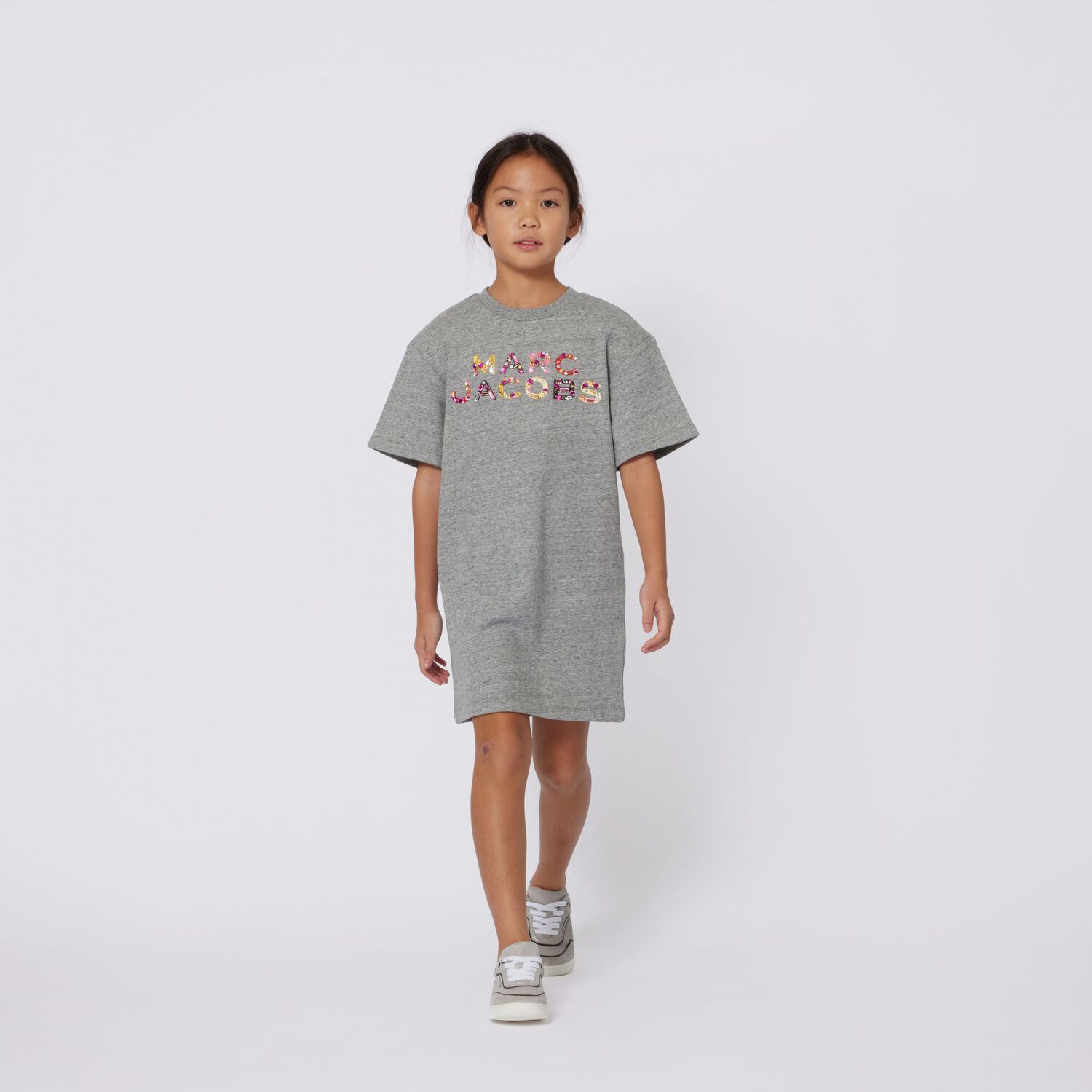 حذاء رياضى للبنات بالشعار من الشمواه باللون الرمادى , 1, hi-res