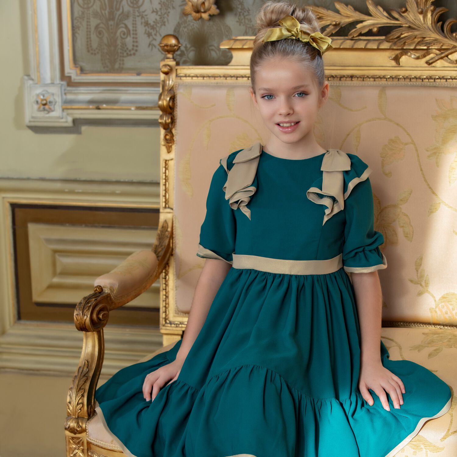 فستان شيفون بفيونكة باللون الاخضر و الذهبي , 1, hi-res image number null