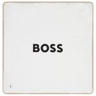 بطانيه مبطنه بالشعار باللون الابيض والبيج , 1, hi-res