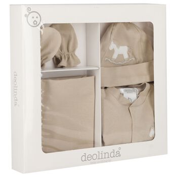 طقم هدايا ملابس اطفال بتصميم حصان باللون البيج 