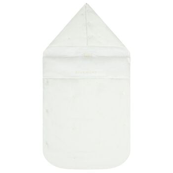 عش الطفل بشعار أبيض