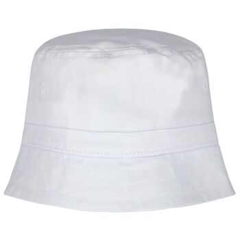 قبعة أولاد بالشعار باللون الأبيض