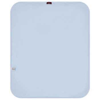 بطانيه اولاد بالشعار باللون الابيض والازرق 