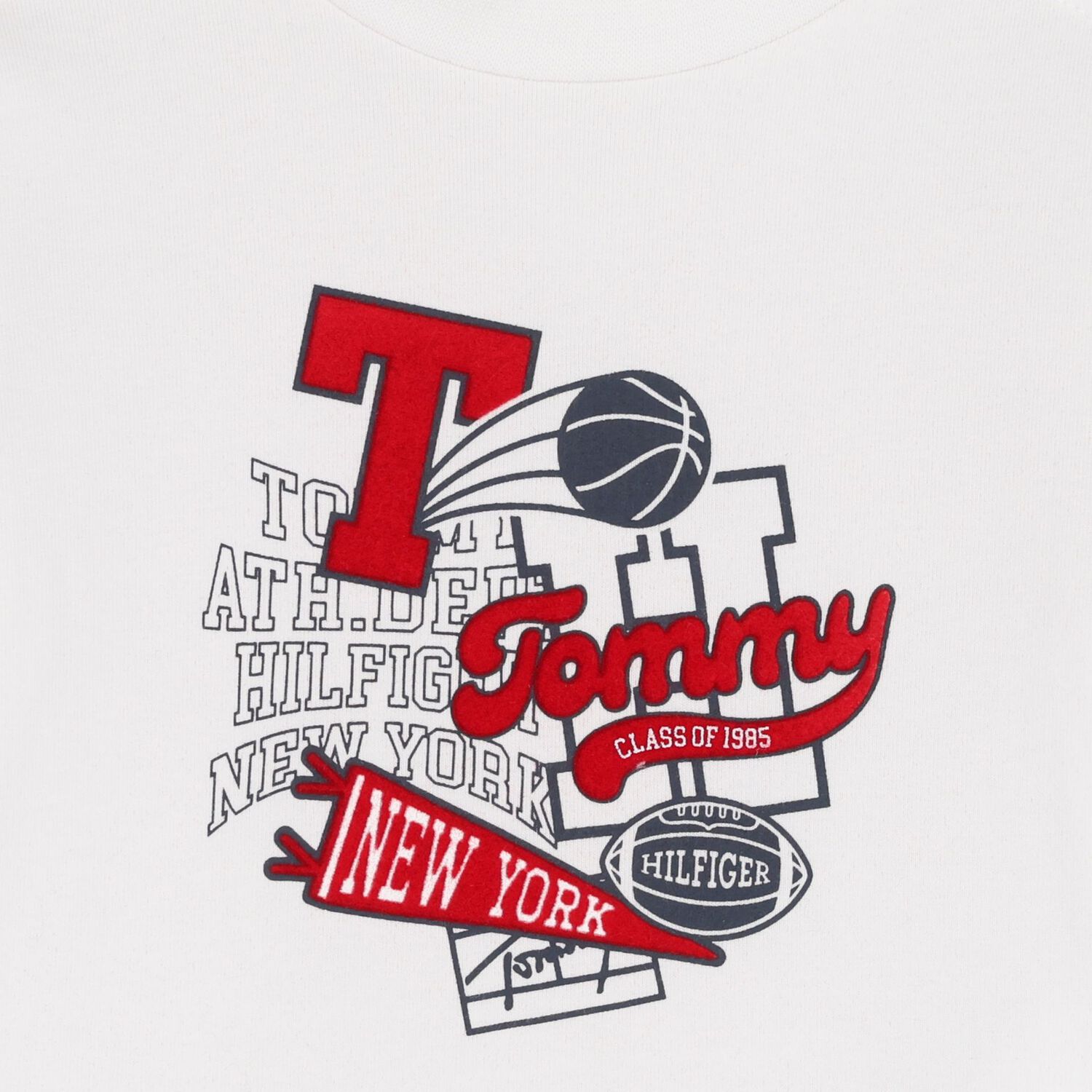 بلوزة بيضاء بأكمام طويلة بشعار للأولاد الصغار, 1, hi-res