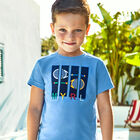تيشيرت بالشعار باللون الأزرق للأولاد , 1, hi-res